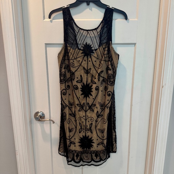 Abercrombie & Fitch Dresses & Skirts - Abercrombie & Fitch Midi Cocktail Dress, L, EUC, Black with Gold Lining